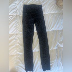Lululemon Wunder Under leggings